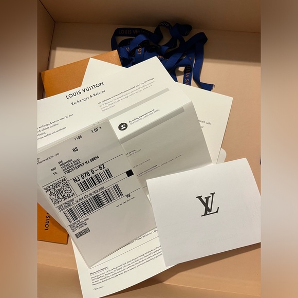 Authentic Louis Vuitton Neverfull MM - Picture 3 of 3